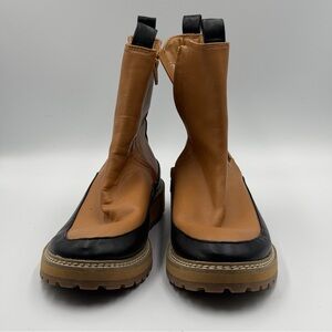 Universal Thread Tan Black Leather Chelsea Lug Sole Boots Size US 9